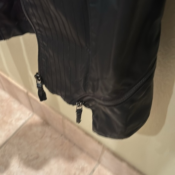 BlankNYC woman's small leather coat - Picture 10 of 16